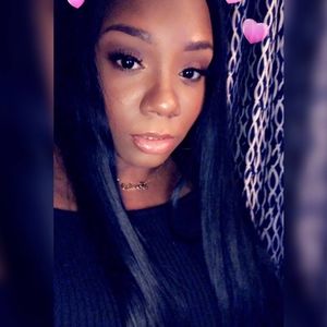 Meet your Posher, Tavia